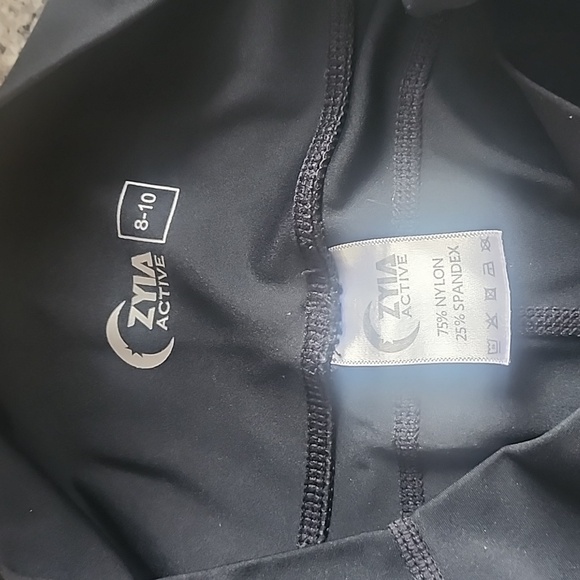 Zyia leggings - Picture 3 of 3